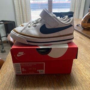 Nike Kids Court Legacy Sneakers - White, Tan, and Black 9C EUC